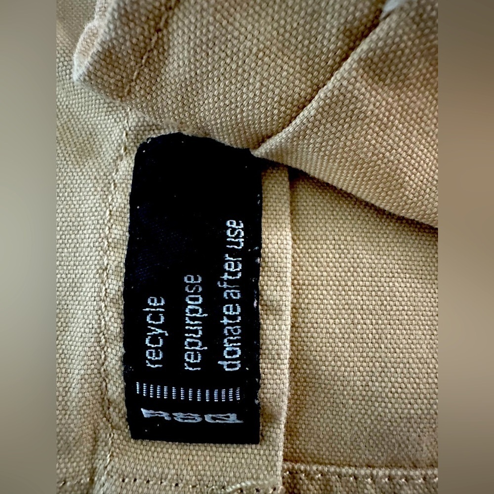 Men’s RSQ SZ L Tan Button Down Long Sleeved Shirt Gently Worn - Picture 7 of 9